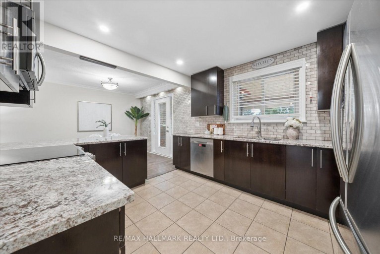 166 JAMES STREET, Bradford West Gwillimbury (Bradford), Ontario, L3Z1J7