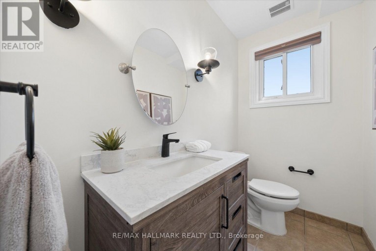 166 JAMES STREET, Bradford West Gwillimbury (Bradford), Ontario, L3Z1J7