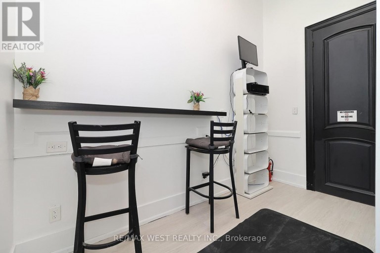 24 - 90 WINGES ROAD, Vaughan (Pine Valley Business Park), Ontario, L4L6A9