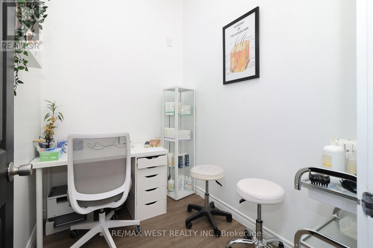 24 - 90 WINGES ROAD, Vaughan (Pine Valley Business Park), Ontario, L4L6A9