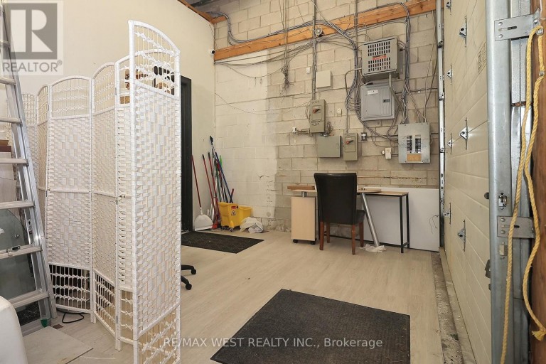 24 - 90 WINGES ROAD, Vaughan (Pine Valley Business Park), Ontario, L4L6A9