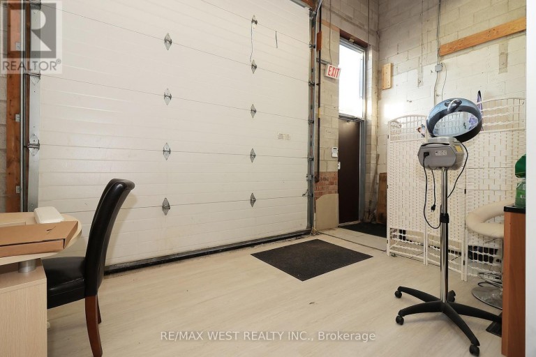 24 - 90 WINGES ROAD, Vaughan (Pine Valley Business Park), Ontario, L4L6A9