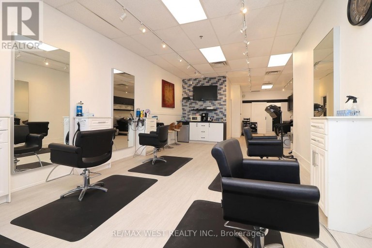 24 - 90 WINGES ROAD, Vaughan (Pine Valley Business Park), Ontario, L4L6A9