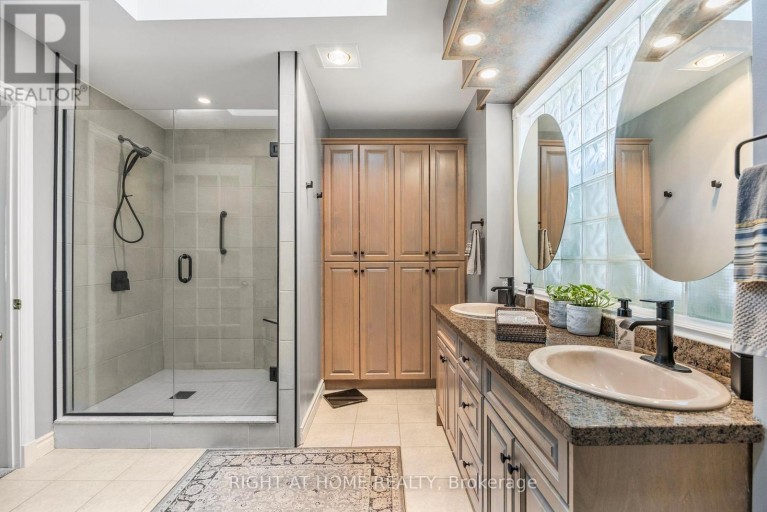 57 HIGHLAND DRIVE, Oro-Medonte (Horseshoe Valley), Ontario, L0L2L0