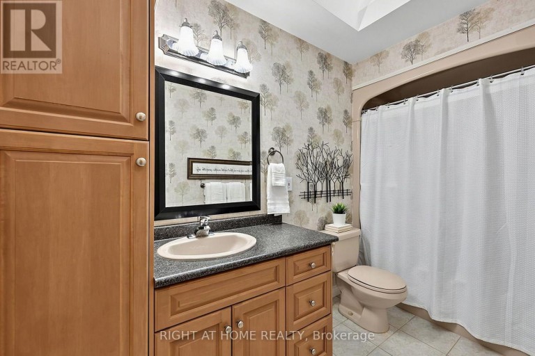 57 HIGHLAND DRIVE, Oro-Medonte (Horseshoe Valley), Ontario, L0L2L0