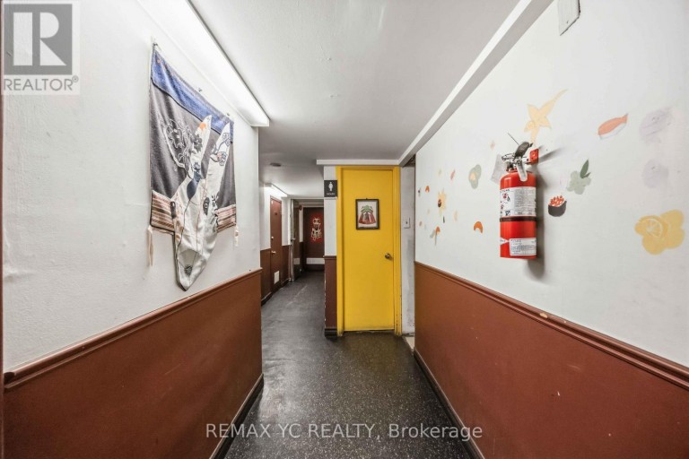 293 RONCESVALLES AVENUE, Toronto (Roncesvalles), Ontario, M6R2M3