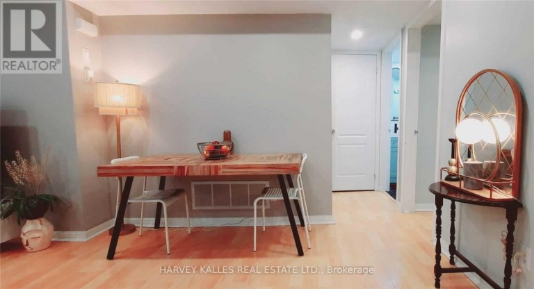 220 - 28 DOURO STREET, Toronto (Niagara), Ontario, M6K3M4