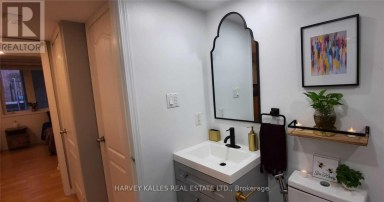 220 - 28 DOURO STREET Toronto (Niagara) Ontario photo 24