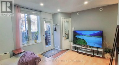 220 - 28 DOURO STREET Toronto (Niagara) Ontario photo 5