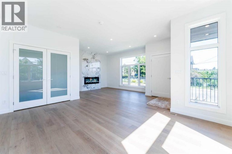 73 7 Street NE, Calgary, Alberta, T2E4B6