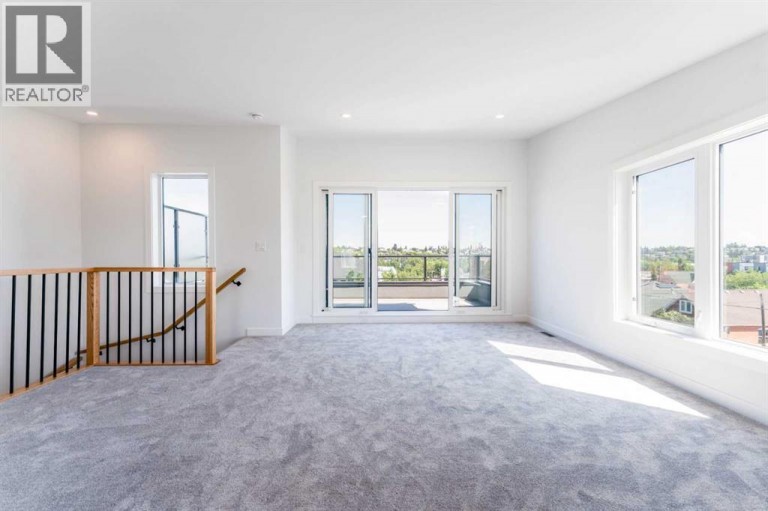 73 7 Street NE, Calgary, Alberta, T2E4B6
