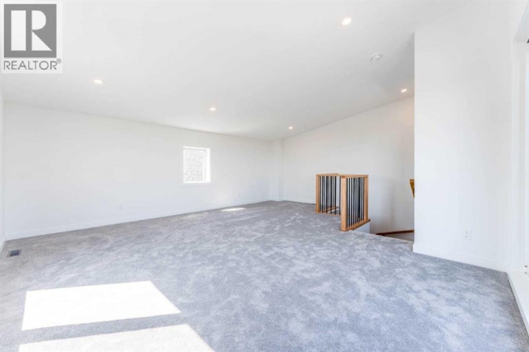 73 7 Street NE, Calgary, Alberta, T2E4B6