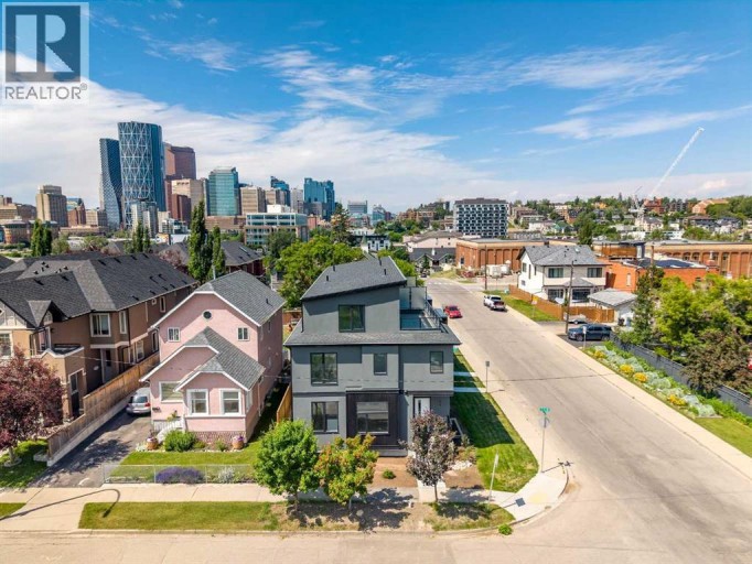 73 7 Street NE, Calgary, Alberta, T2E4B6