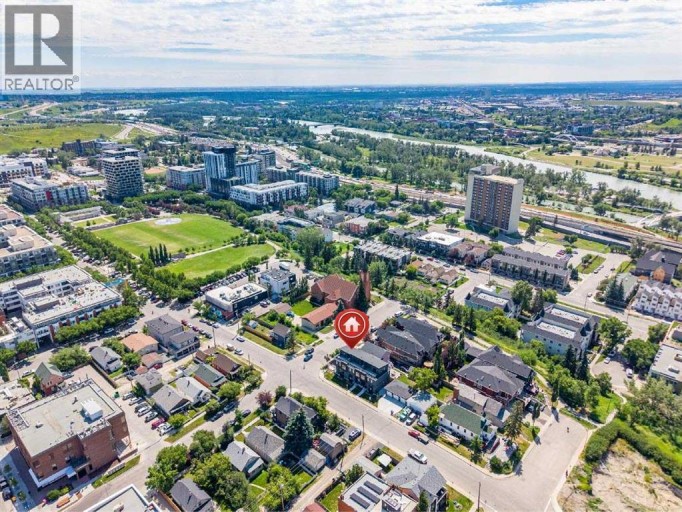 73 7 Street NE, Calgary, Alberta, T2E4B6
