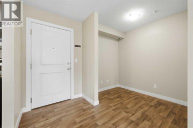 1110, 625 Glenbow Drive Cochrane Alberta photo 4