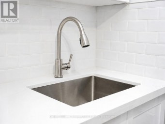 813 - 10 TAPSCOTT ROAD Toronto (Malvern) Ontario photo 8