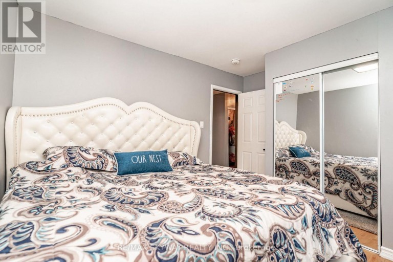 52 CHARTERS ROAD, Brampton (Madoc), Ontario, L6V2S5