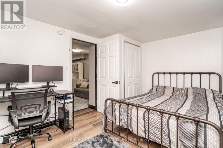 52 CHARTERS ROAD, Brampton (Madoc), Ontario, L6V2S5