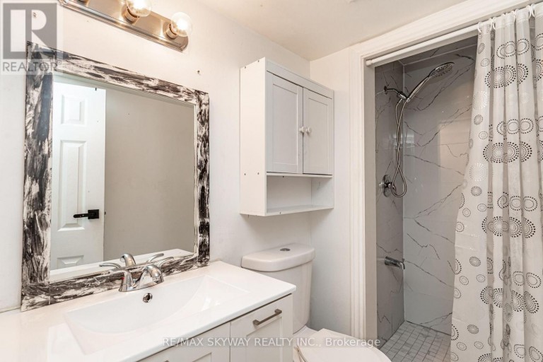 52 CHARTERS ROAD, Brampton (Madoc), Ontario, L6V2S5