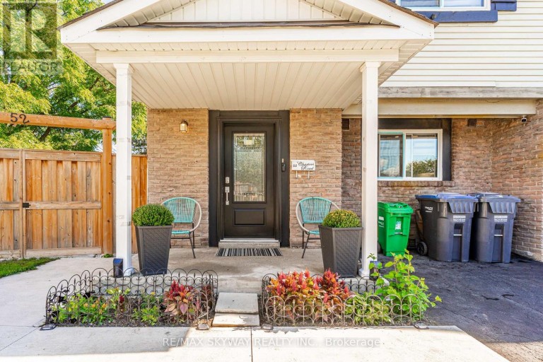 52 CHARTERS ROAD, Brampton (Madoc), Ontario, L6V2S5