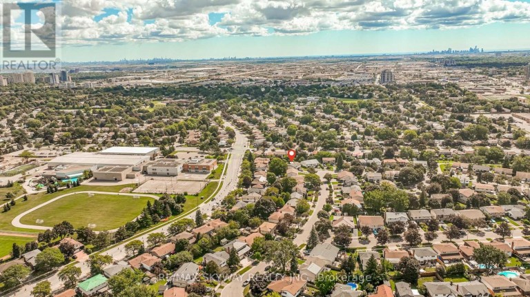 52 CHARTERS ROAD, Brampton (Madoc), Ontario, L6V2S5