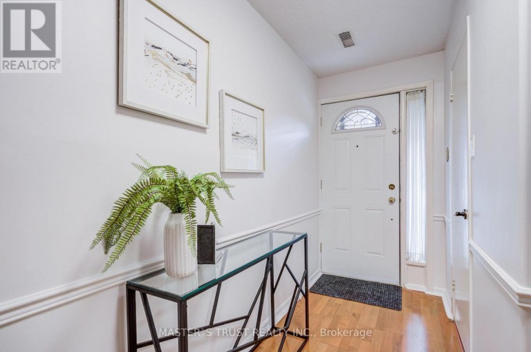 35 BARDS WALKWAY, Toronto (Pleasant View), Ontario, M2J4T8