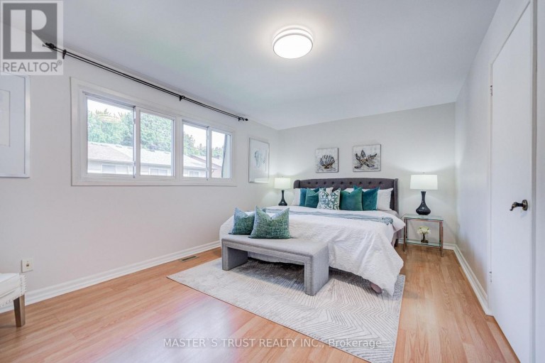 35 BARDS WALKWAY, Toronto (Pleasant View), Ontario, M2J4T8