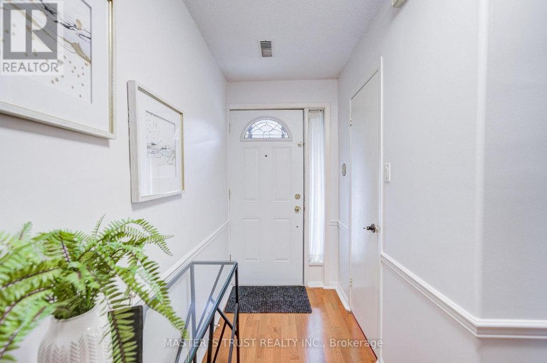 35 BARDS WALKWAY, Toronto (Pleasant View), Ontario, M2J4T8