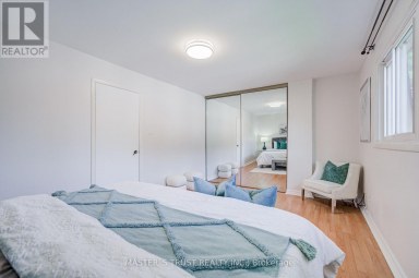35 BARDS WALKWAY Toronto (Pleasant View) Ontario photo 40