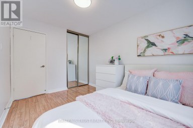 35 BARDS WALKWAY Toronto (Pleasant View) Ontario photo 45