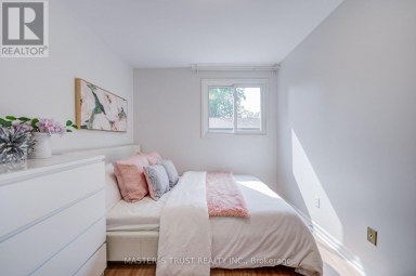 35 BARDS WALKWAY Toronto (Pleasant View) Ontario photo 46