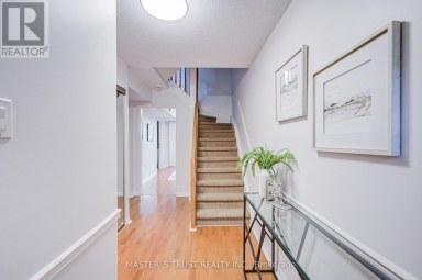 35 BARDS WALKWAY Toronto (Pleasant View) Ontario photo 5