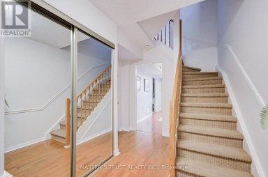 35 BARDS WALKWAY Toronto (Pleasant View) Ontario photo 8