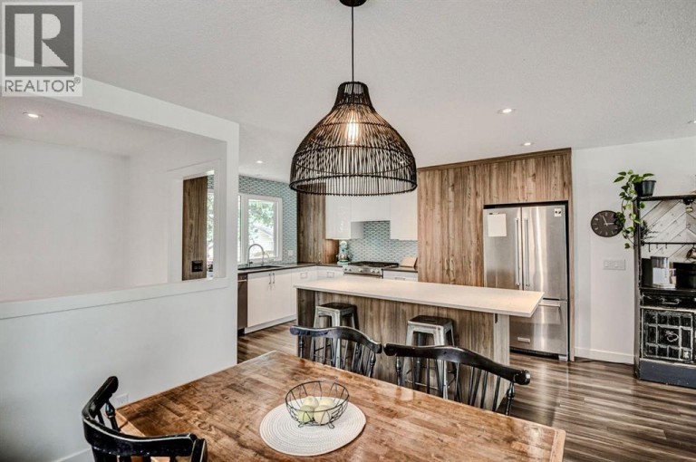 3 Glenway Drive SW, Calgary, Alberta, T3E4T7