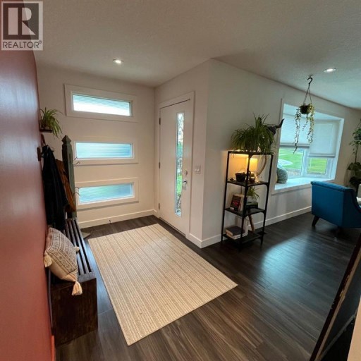 3 Glenway Drive SW, Calgary, Alberta, T3E4T7