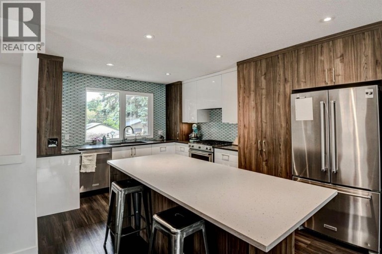 3 Glenway Drive SW, Calgary, Alberta, T3E4T7