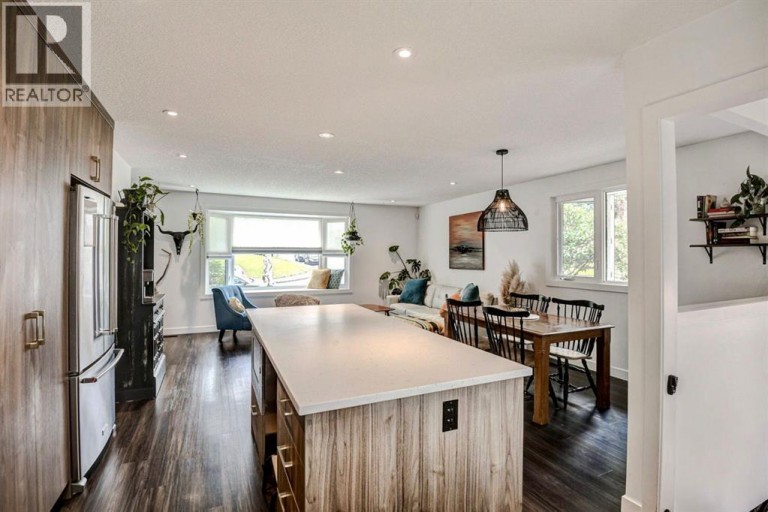 3 Glenway Drive SW, Calgary, Alberta, T3E4T7
