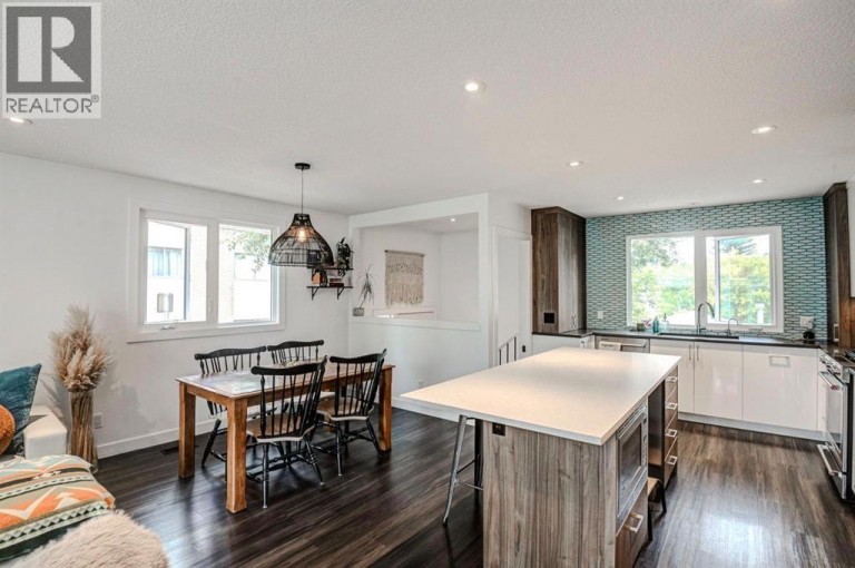 3 Glenway Drive SW, Calgary, Alberta, T3E4T7