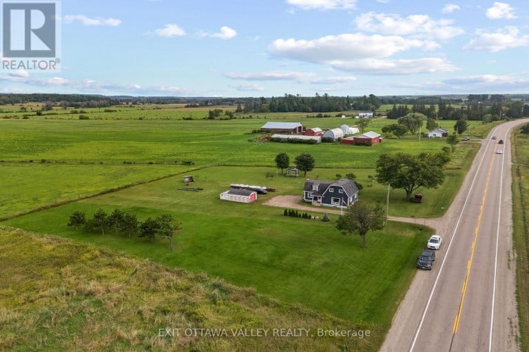 38922 41 HIGHWAY, Laurentian Valley, Ontario, K8A6W4