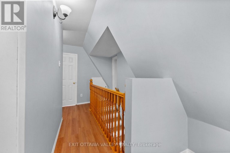 38922 41 HIGHWAY, Laurentian Valley, Ontario, K8A6W4