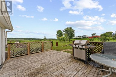 38922 41 HIGHWAY Laurentian Valley Ontario photo 24