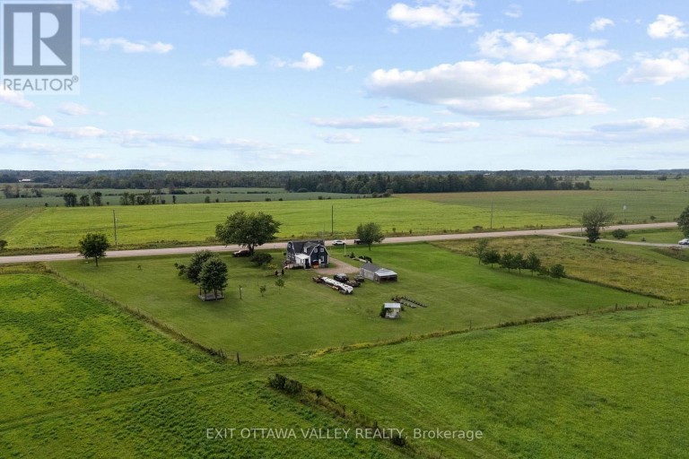 38922 41 HIGHWAY, Laurentian Valley, Ontario, K8A6W4