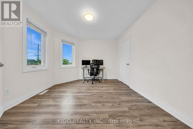 191 LIVINGSTONE STREET W, Barrie (Sunnidale), Ontario, L4N6Z9