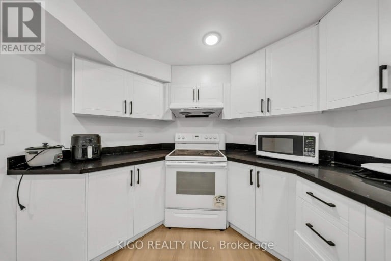 191 LIVINGSTONE STREET W, Barrie (Sunnidale), Ontario, L4N6Z9