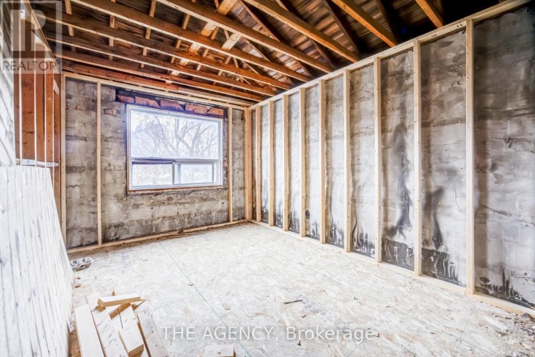 374 ATLAS AVENUE, Toronto (Oakwood Village), Ontario, M6C3P9