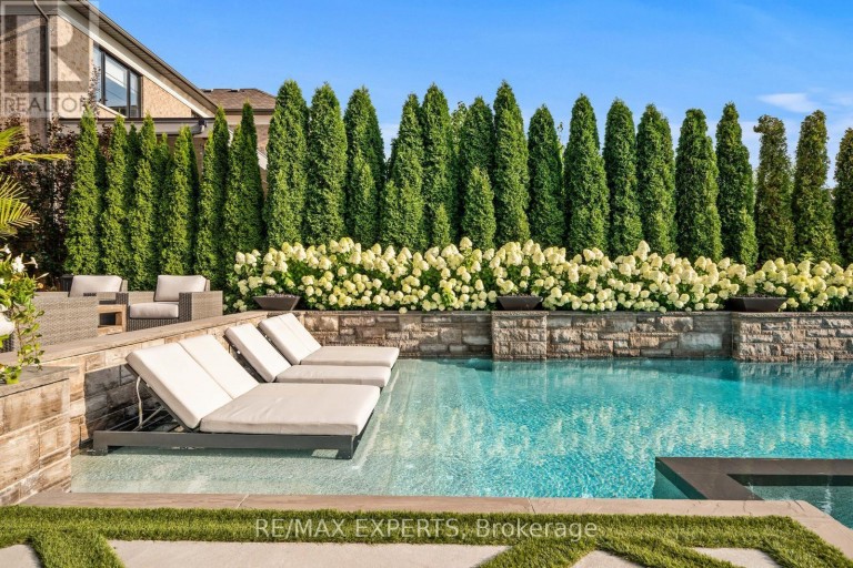 98 ENDLESS CIRCLE, Vaughan (Kleinburg), Ontario, L4H4N8
