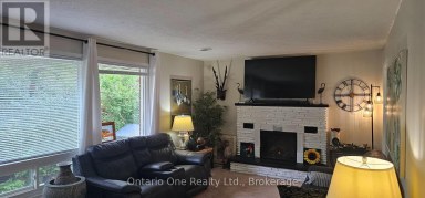 150 LOFTY PINES CRESCENT Gravenhurst (Muskoka (S)) Ontario photo 2