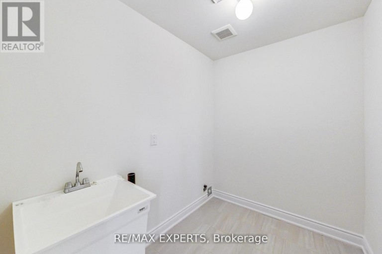 11 UNION BOULEVARD, Wasaga Beach, Ontario, L9Z0M6