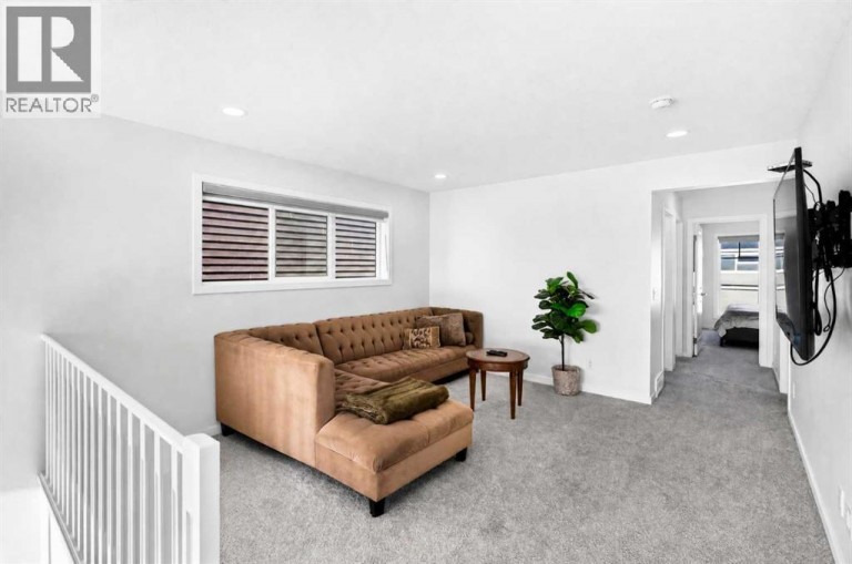 215 Mallard Grove SE, Calgary, Alberta, T3S0B1