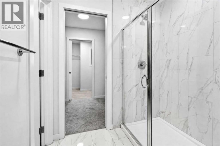 215 Mallard Grove SE, Calgary, Alberta, T3S0B1